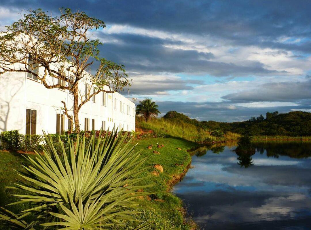 Hotel Vista Lago Santiago Eksteriør bilde