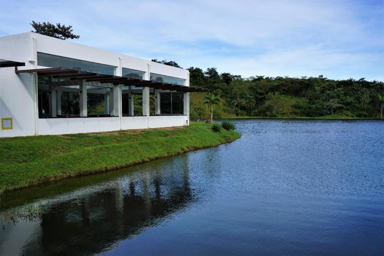 Hotel Vista Lago Santiago Eksteriør bilde
