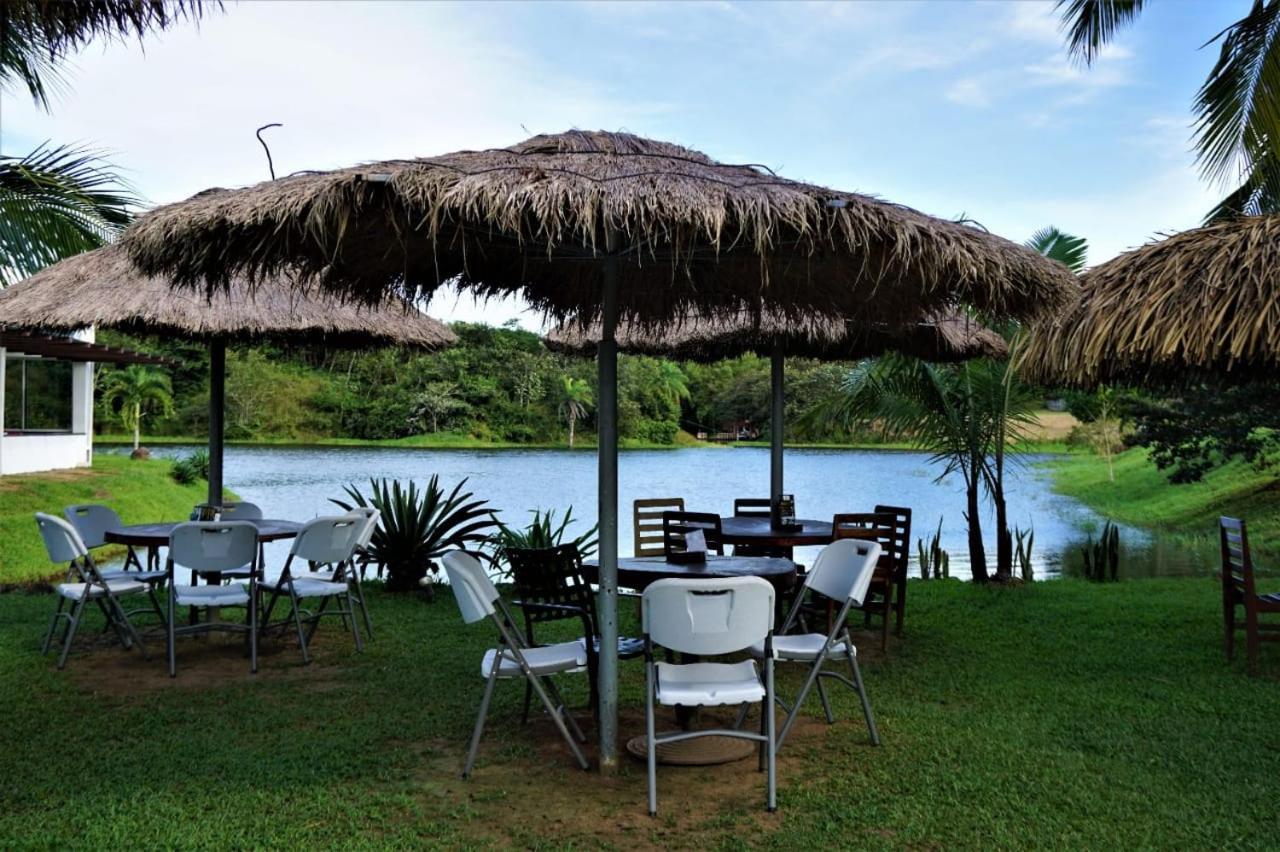 Hotel Vista Lago Santiago Eksteriør bilde